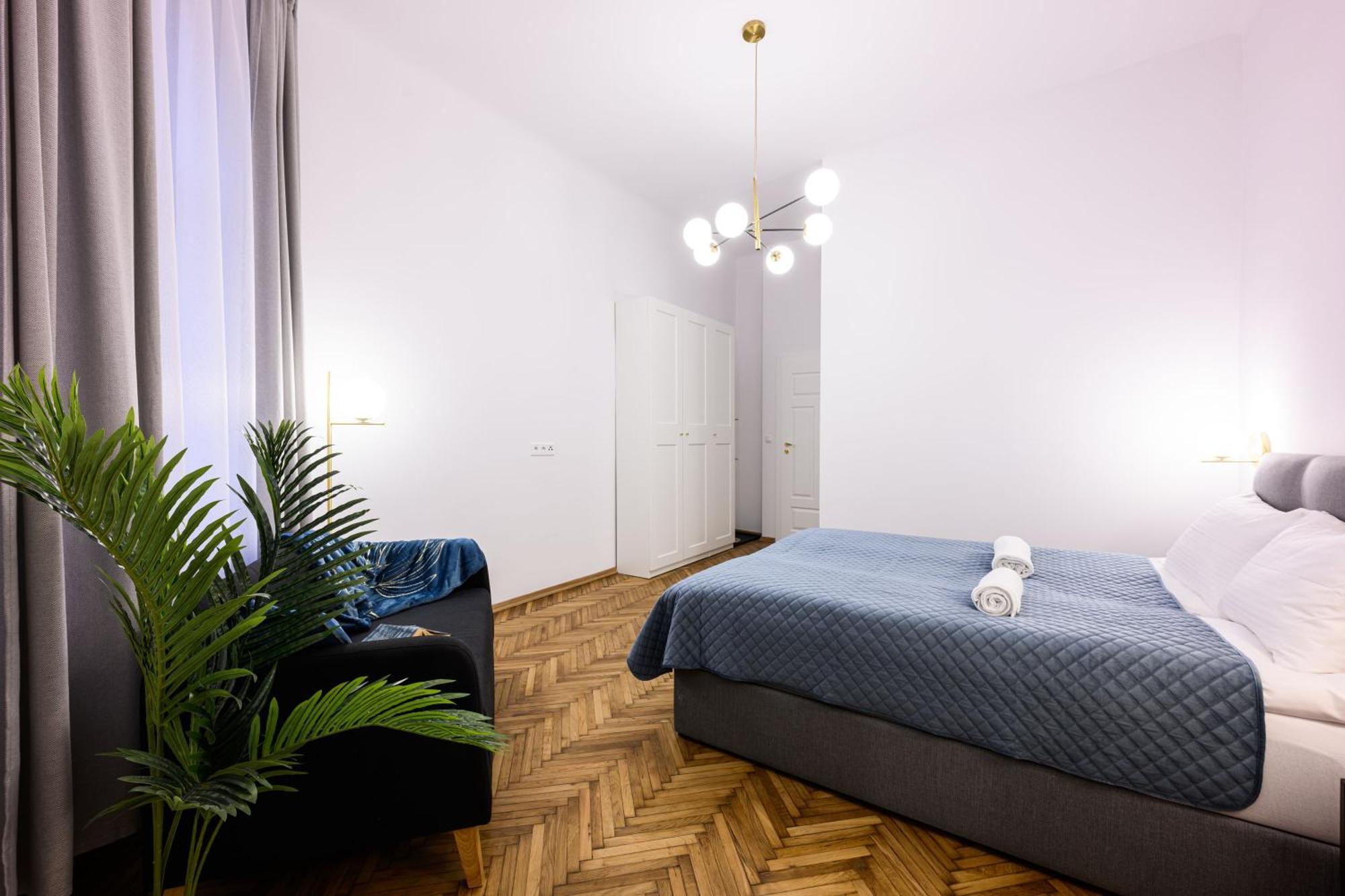Unique Style Apartments Old Town - 25 Min From The Airport - By Homelike Krakow Exterior photo